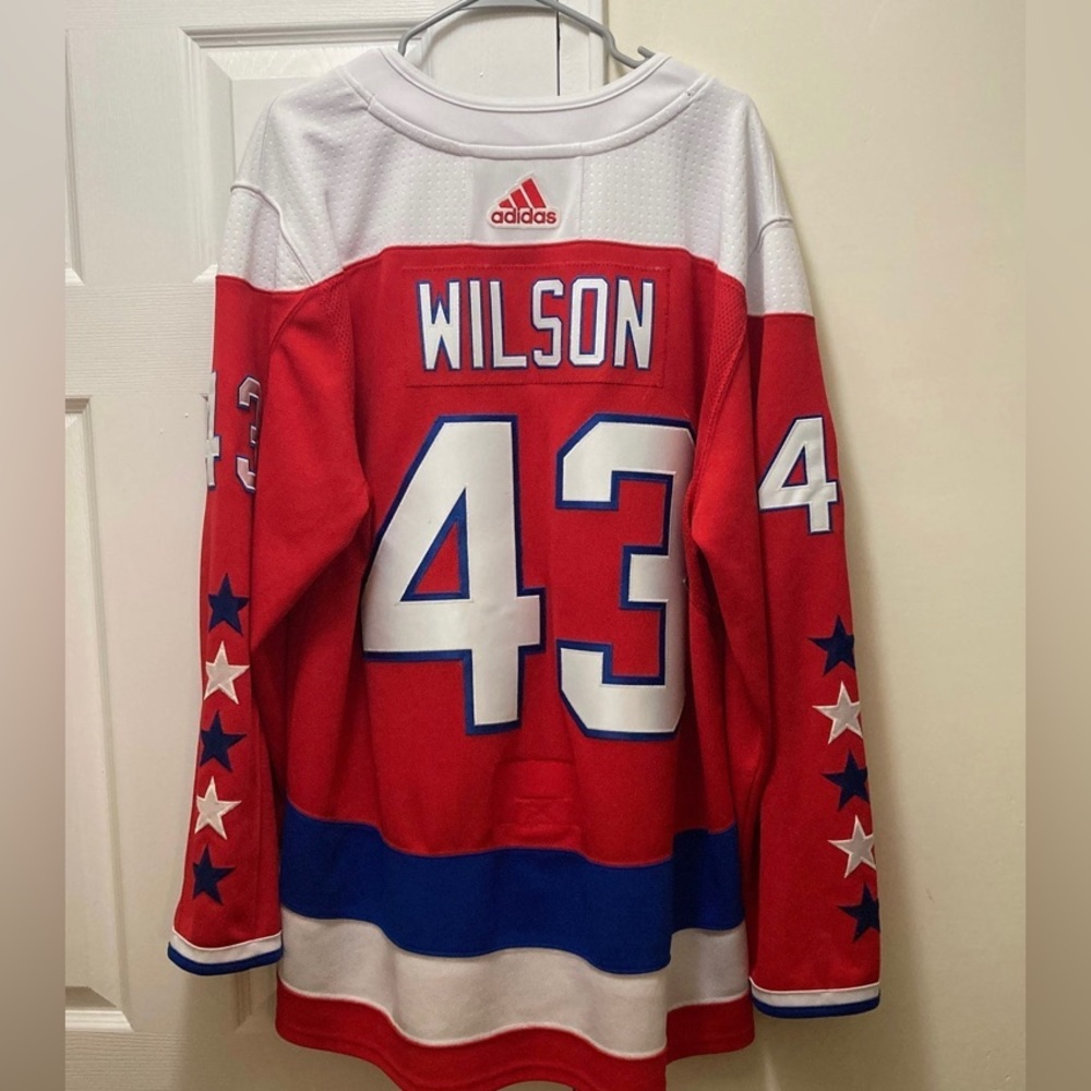Washington Capitals jersey Tom Wilson